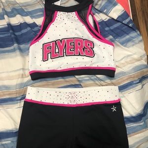 Flyers practice gear